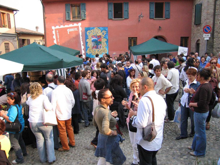 dozza vino